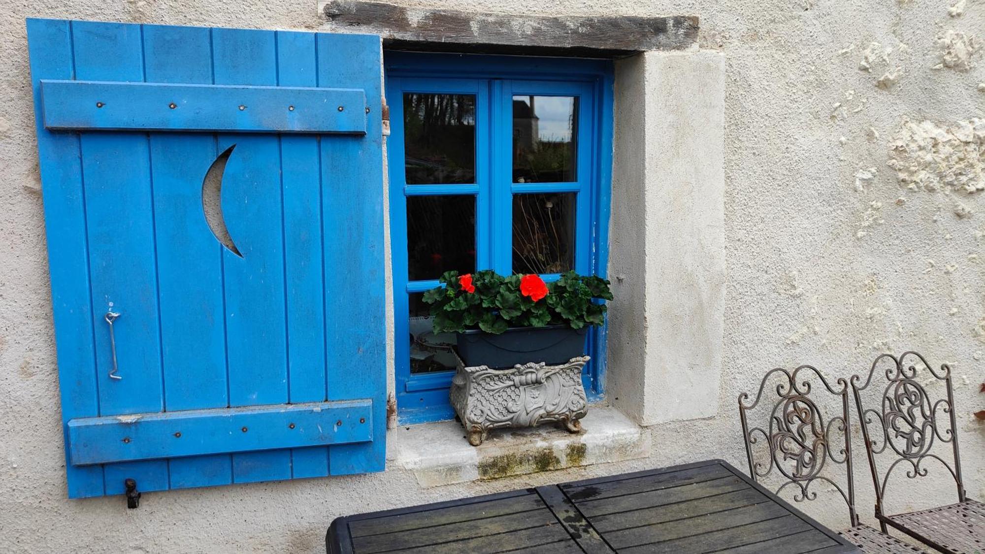 La Maison Bleue De Husseau Ancienne Ferme Semi-Troglodytique 18E Siecle Villa Montlouis-sur-Loire Buitenkant foto